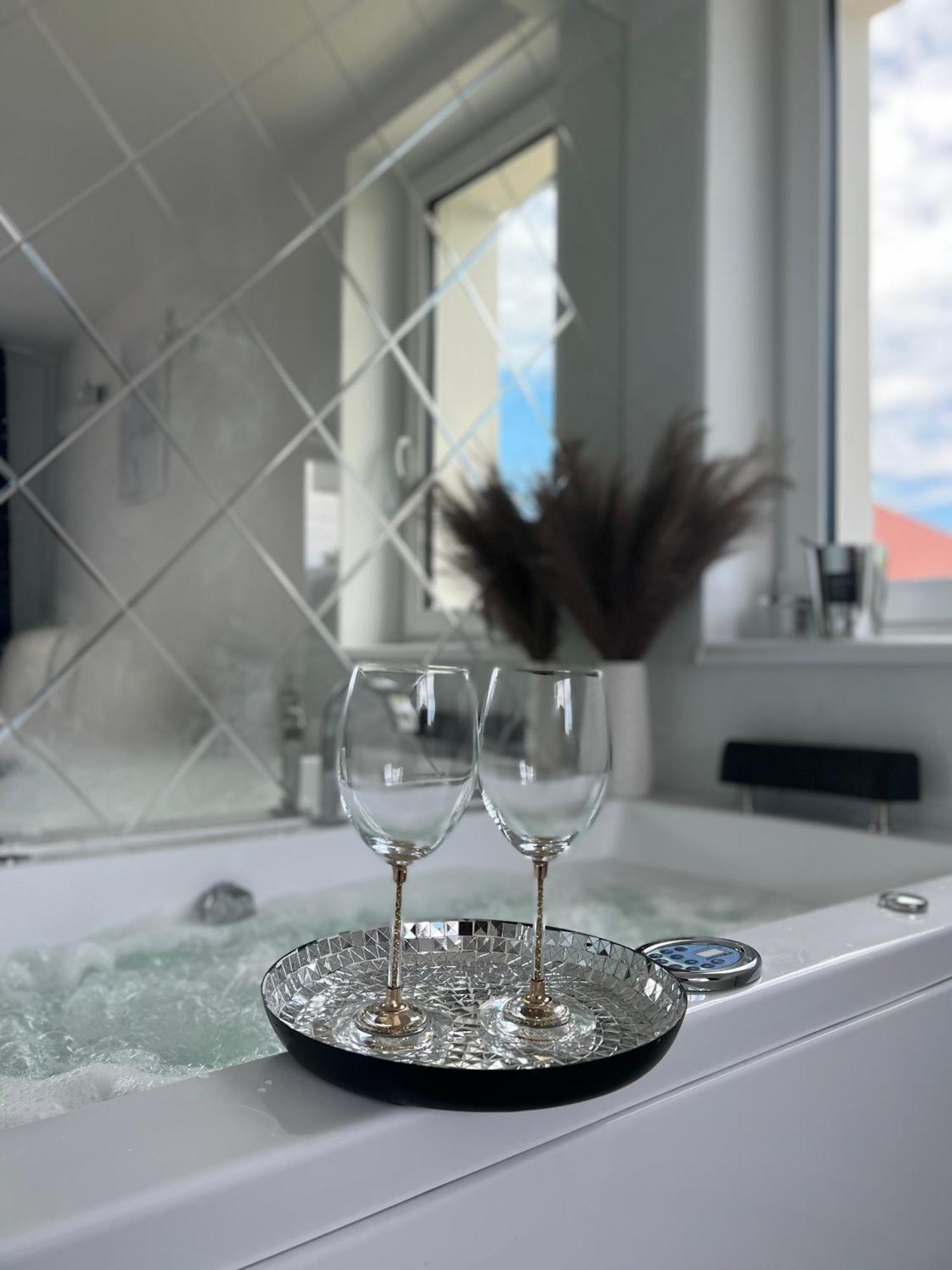 Apartamenty Modrzewiowa Zator Piotrowice  Kültér fotó